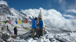 Mountain trekking nepal